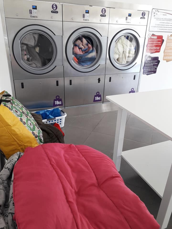 Self-service para edredões e peças volumosas